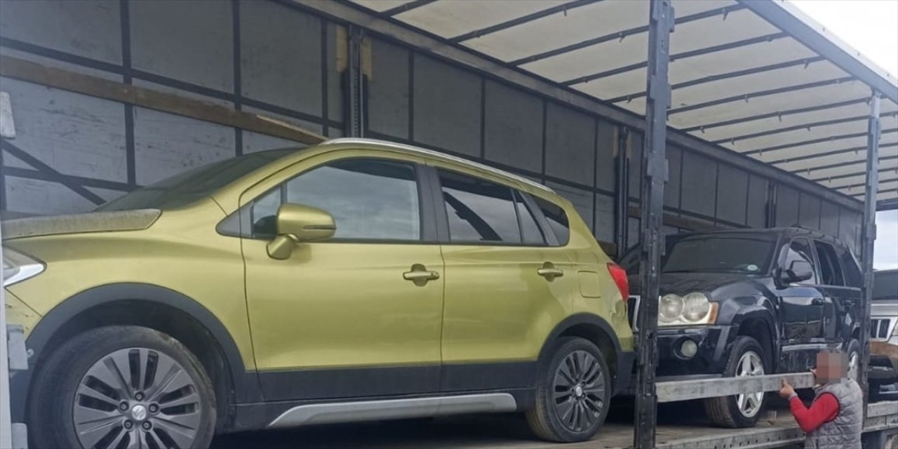 Otoparktaki araçlar ''hurdacılara'' satılmış