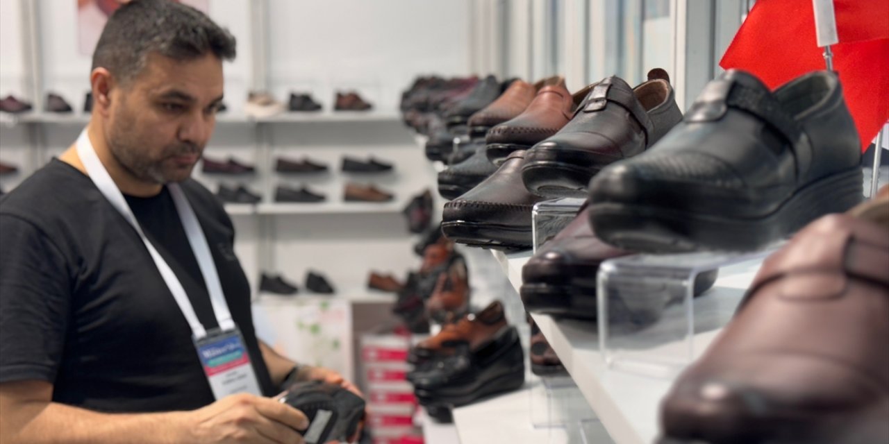 Konya'daki ayakkabı fuarında 180 firma gelecek yılki fuar için sözleşmelerini yaptı