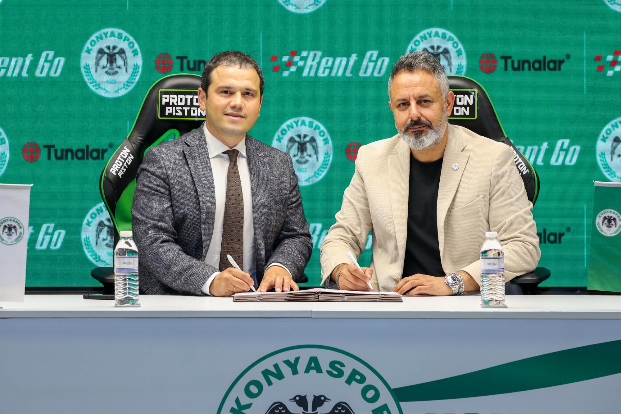 Konyaspor'a yeni bir sponsor daha! İmzalar atıldı
