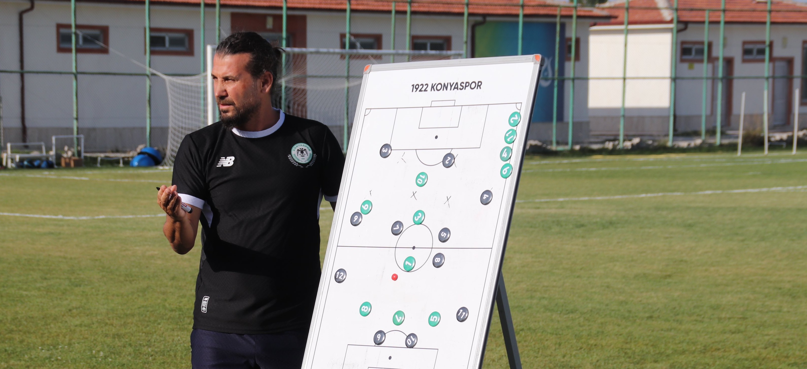 1922 Konyaspor'da ayrılık kesinleşti! Yavru Kartal'ın yeni hocası kim olacak?