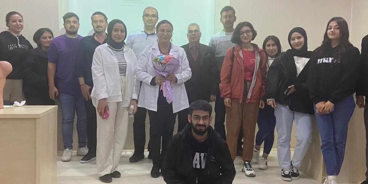 Turizm öğrencilerine ilk yardım eğitimi verildi