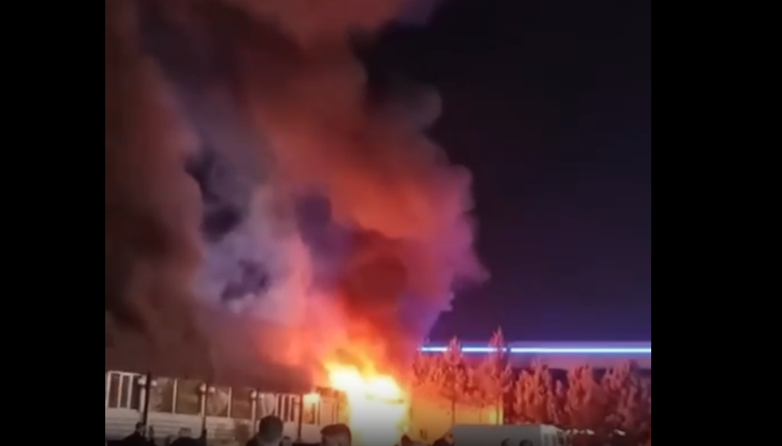 Konya'da bir düğün salonunda yangın çıktı! Alevler etrafı sardı