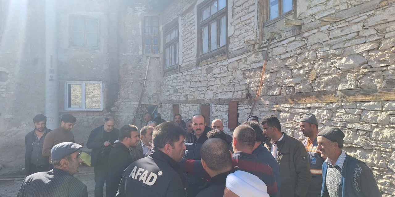 Altay ve Özer, Beyşehir'deki yangın bölgesini ziyaret etti