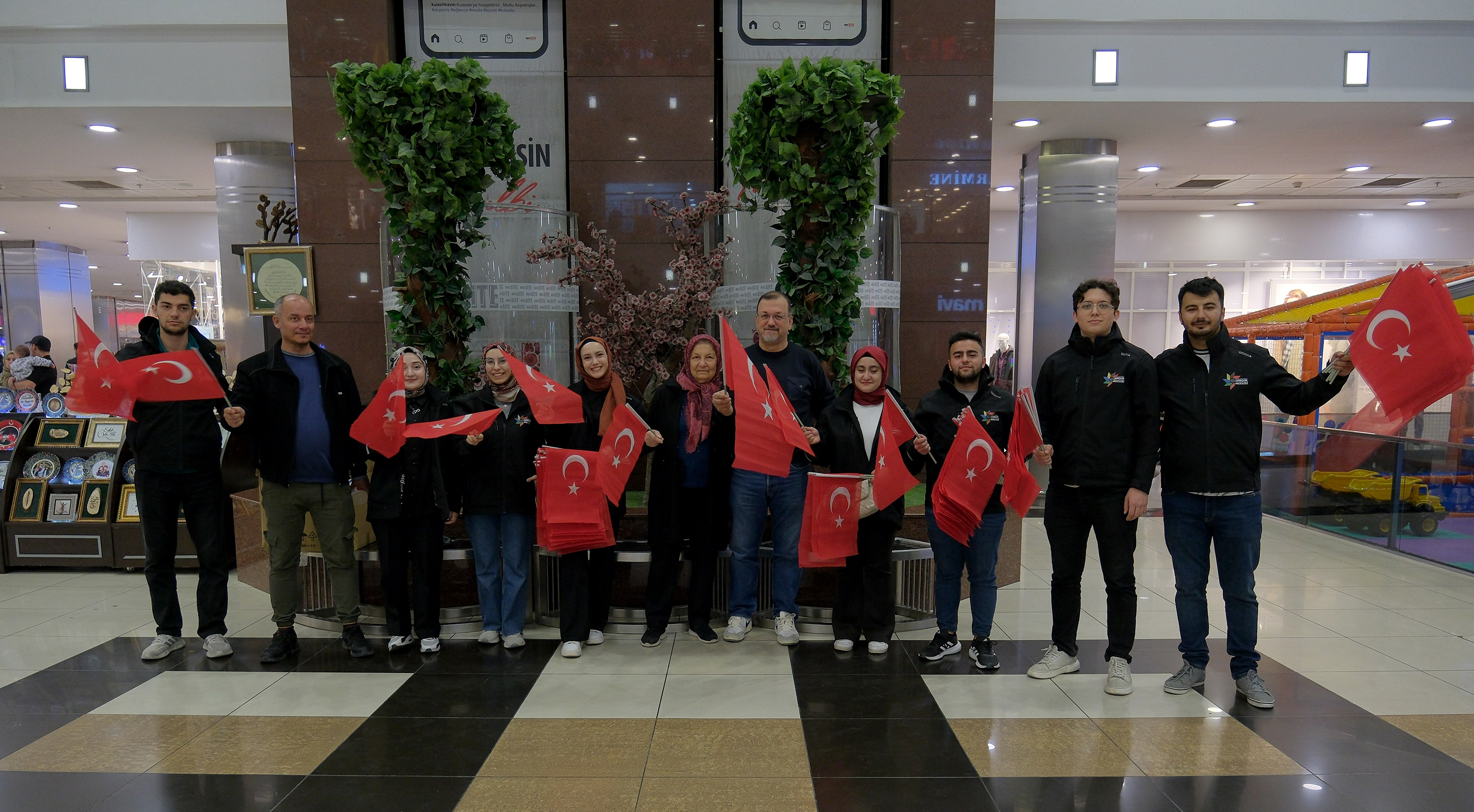 Büyükşehir Gençlik Meclisi’nden Cumhuriyet Bayramı’nda anlamlı etkinlik