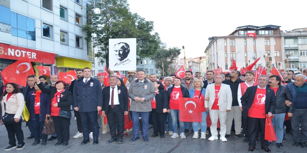 CHP’nin, ‘Büyük Cumhuriyet Yürüyüşü’ne katılım yoğundu