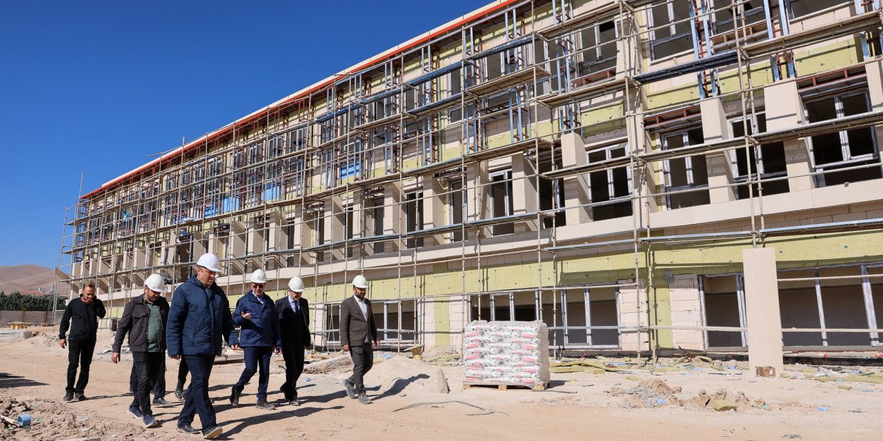 Selçuklu'da Türkiye'ye örnek olacak lise tamamlanıyor