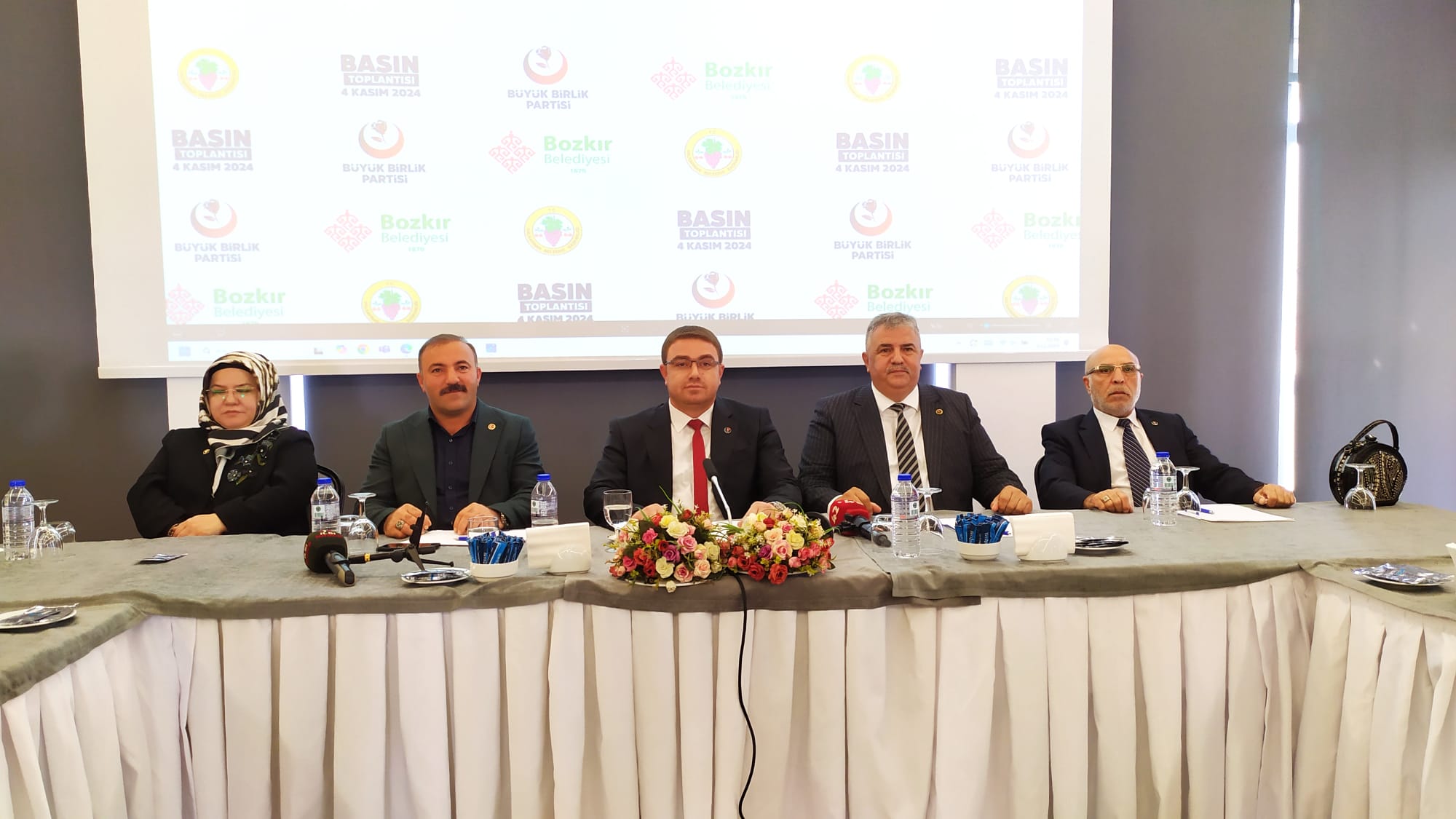 Büyük Birlik Partisi'nden hizmet vurgusu! Özcan: Borcu bahane etmeden çalışıyoruz