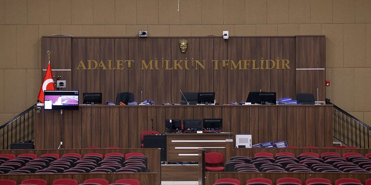 Konya'da boşandığı eşini ve kızını öldüren sanık hakim karşısında