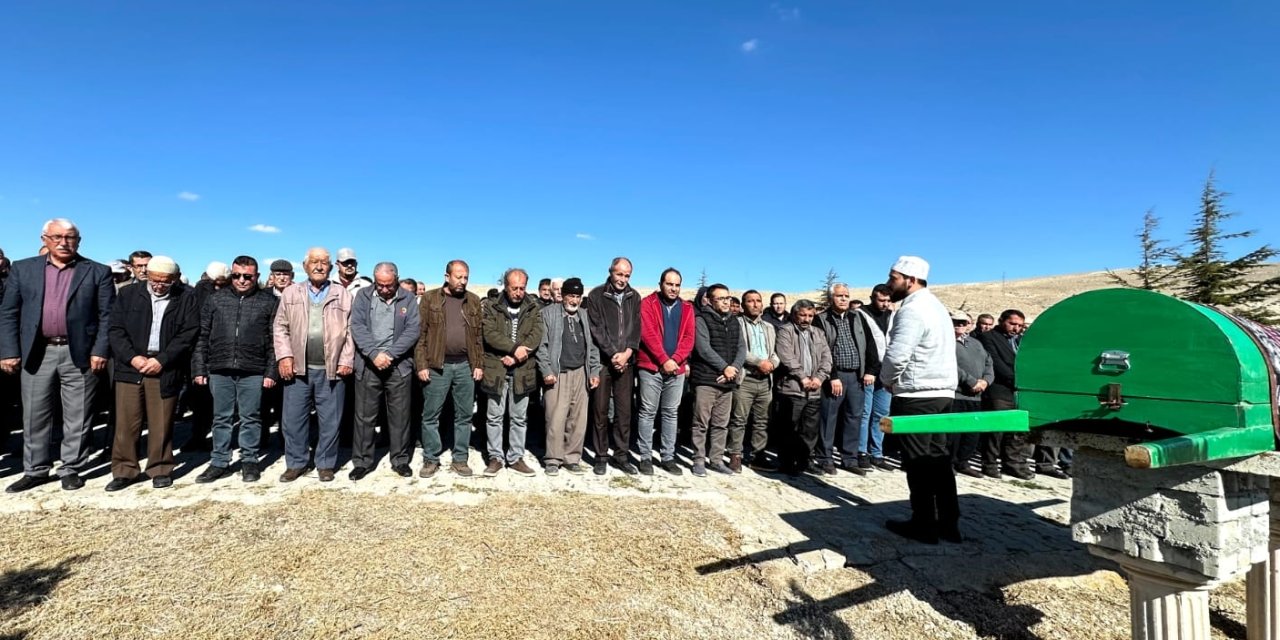 Reşat Ulutaş son yolculuğuna uğurlandı