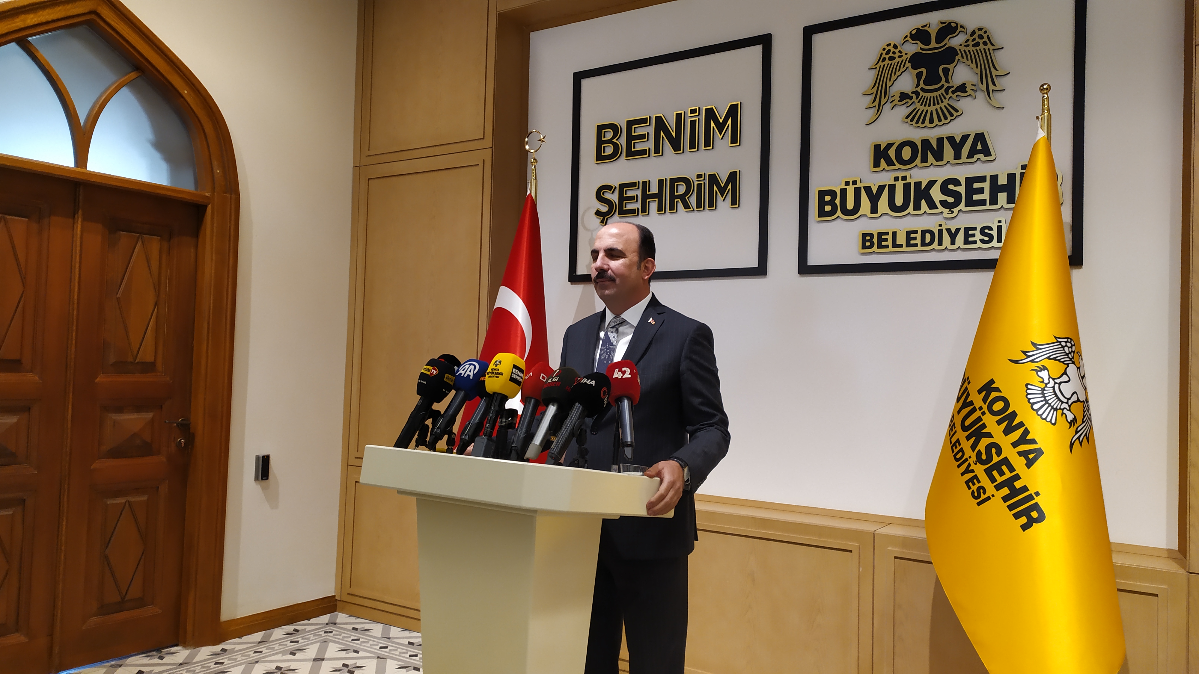 Başkan Altay'dan CHP ve DEM'li belediye başkanlarına çağrı! Altay: Hizmet konuşmaya davet ediyorum