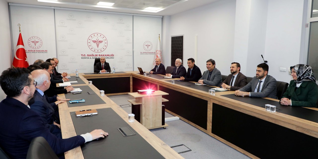 Konya Valisi Akın, İl Sağlık Müdürlüğünü ziyaret etti