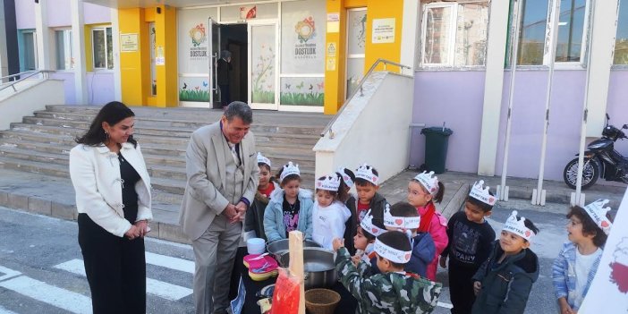 Kaymakam Tortop, minik öğrencilerle “Kan hayat kurtarır mesajı verdi