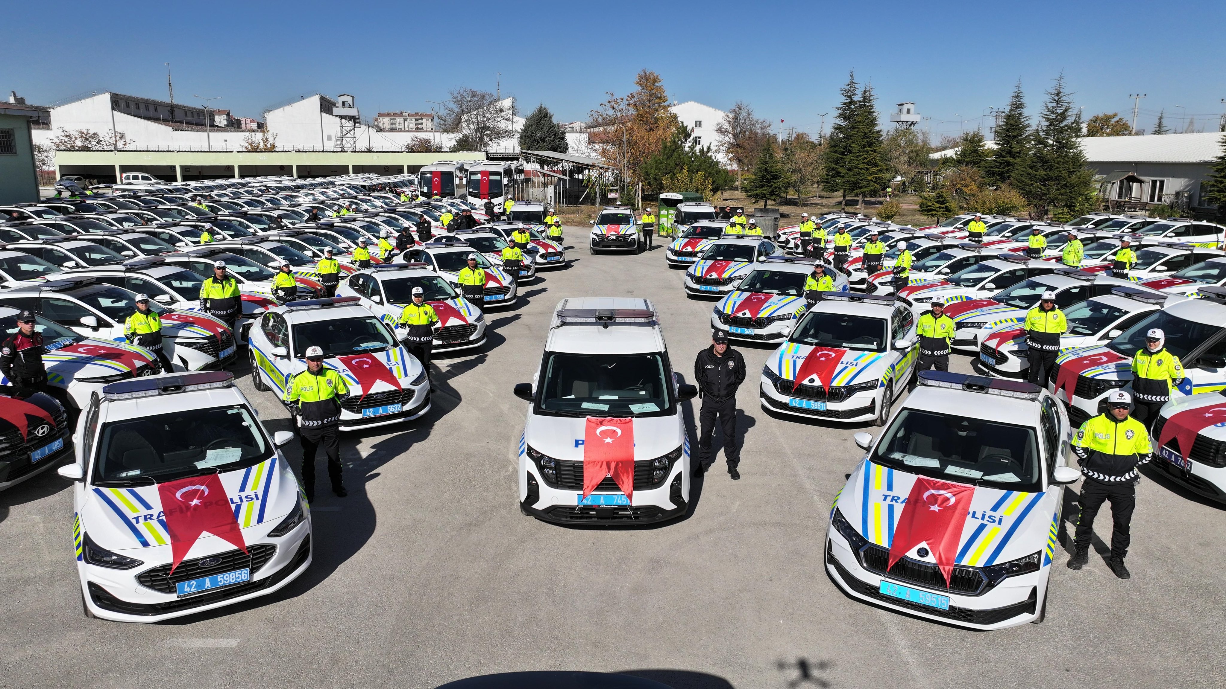 Konya Emniyetine 238 yeni araçla güç takviyesi! Konya’da güvenlik daha da güçlenecek