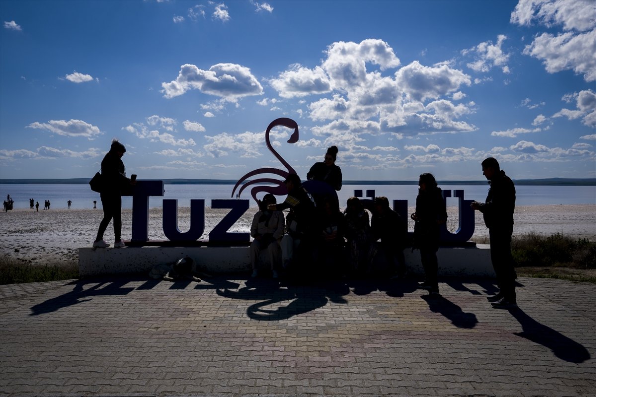 aa-20240424-34360804-34360784-tuz-golune-ziyaretci-ilgisi.jpg