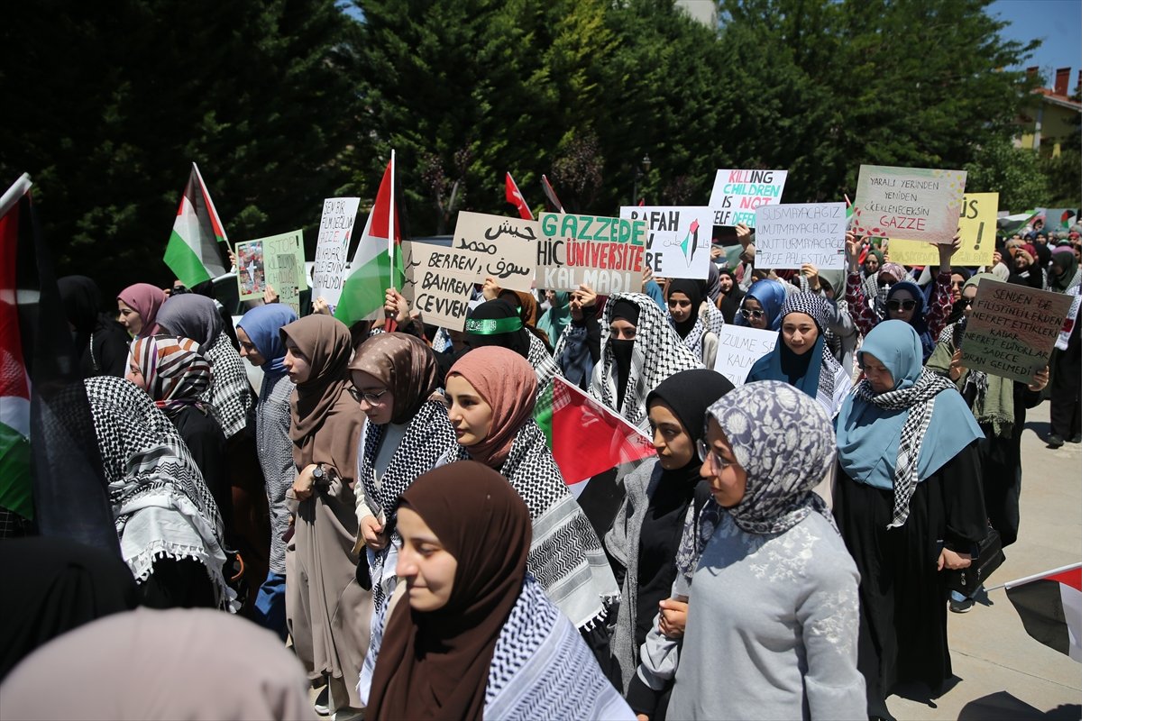 aa-20240603-34765980-34765978-konyada-universite-ogrencileri-israilin-gazzeye-yonelik-saldirilarina-tepki-gosterdi.jpg