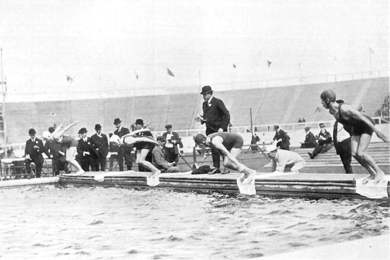 1908-londra-800px-london-1908-swimming.jpg