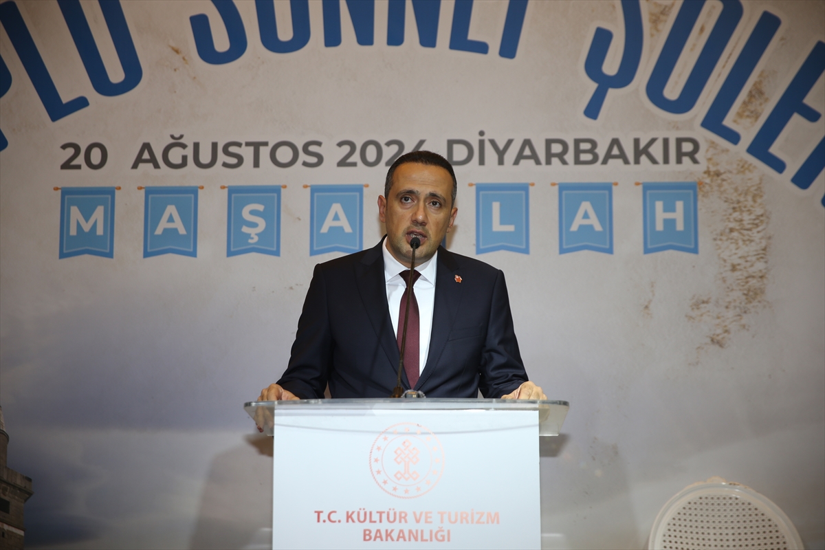 aa-20240820-35449013-35449012-diyarbakirda-30-cocuk-icin-sunnet-soleni-duzenlendi.jpg