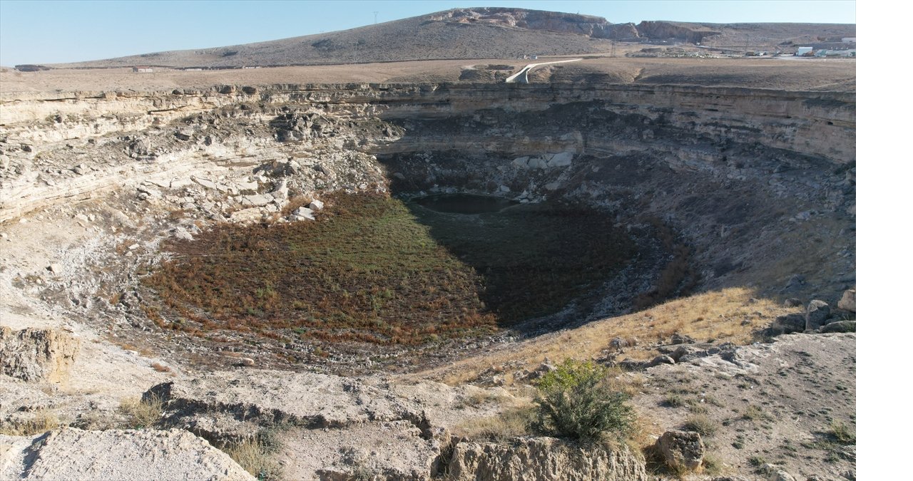 aa-20241020-35962612-35962610-konyadaki-timras-obruk-golu-bu-yil-da-kurudu.jpg