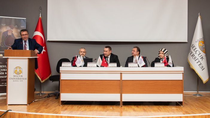 mevlananin-selcuklu-dunyasi-sempozyumu-gerceklestirildi-5.jpg