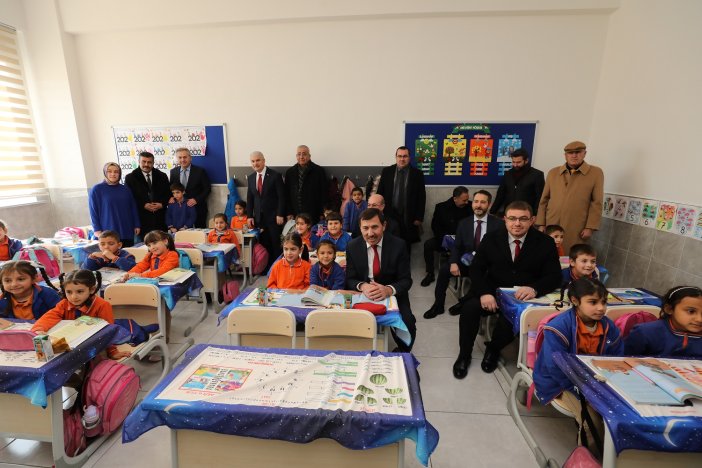 osman-benliler-ilkokulu-acildi-14.jpg