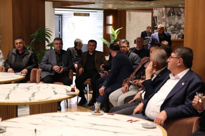konesob-ailesi-iftarda-bulustu-5.jpg