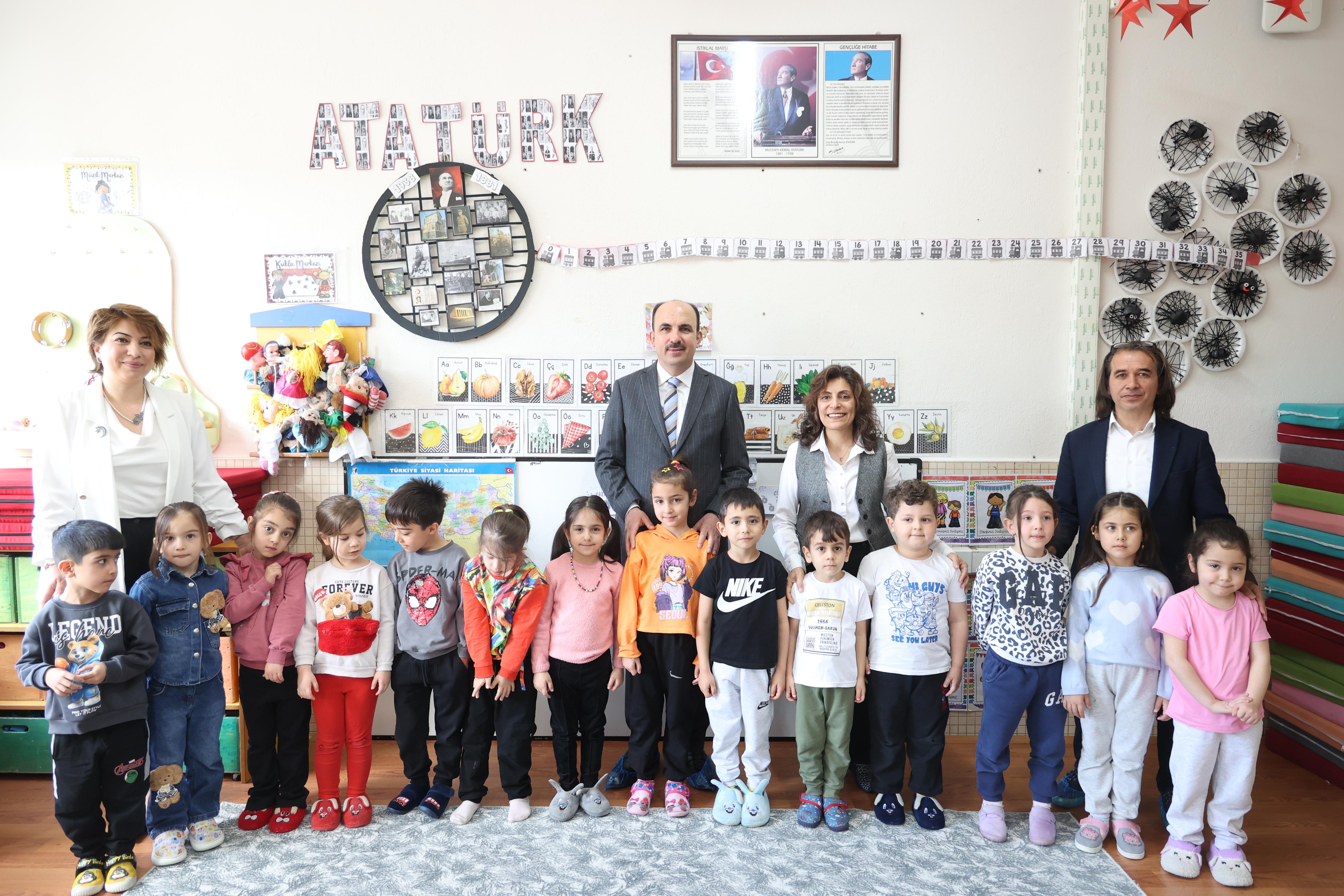 baskan-altay-ogrencilerle-bir-araya-geldi-4.jpg