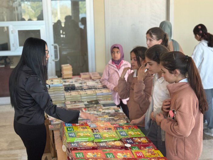 aa-20250421-37700937-37700932-beysehir-kitap-gunleri-etkinligi-basladi.jpg