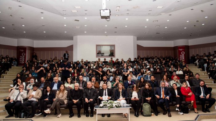 selcuk-universitesi-iletisim-fakultesinde-markafest-heyecani-2.jpg