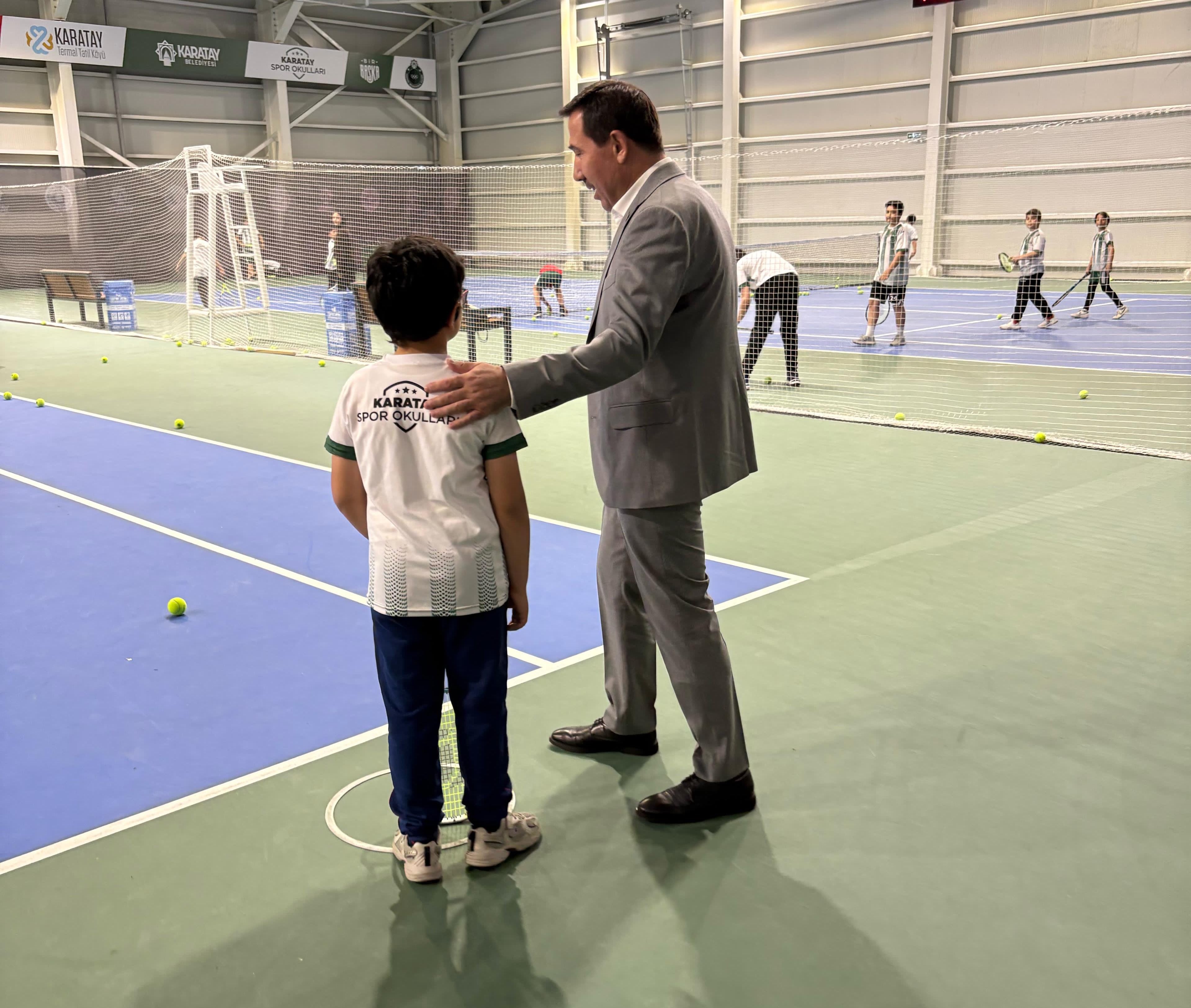 teniz-kortu-ziyaret-3.jpeg