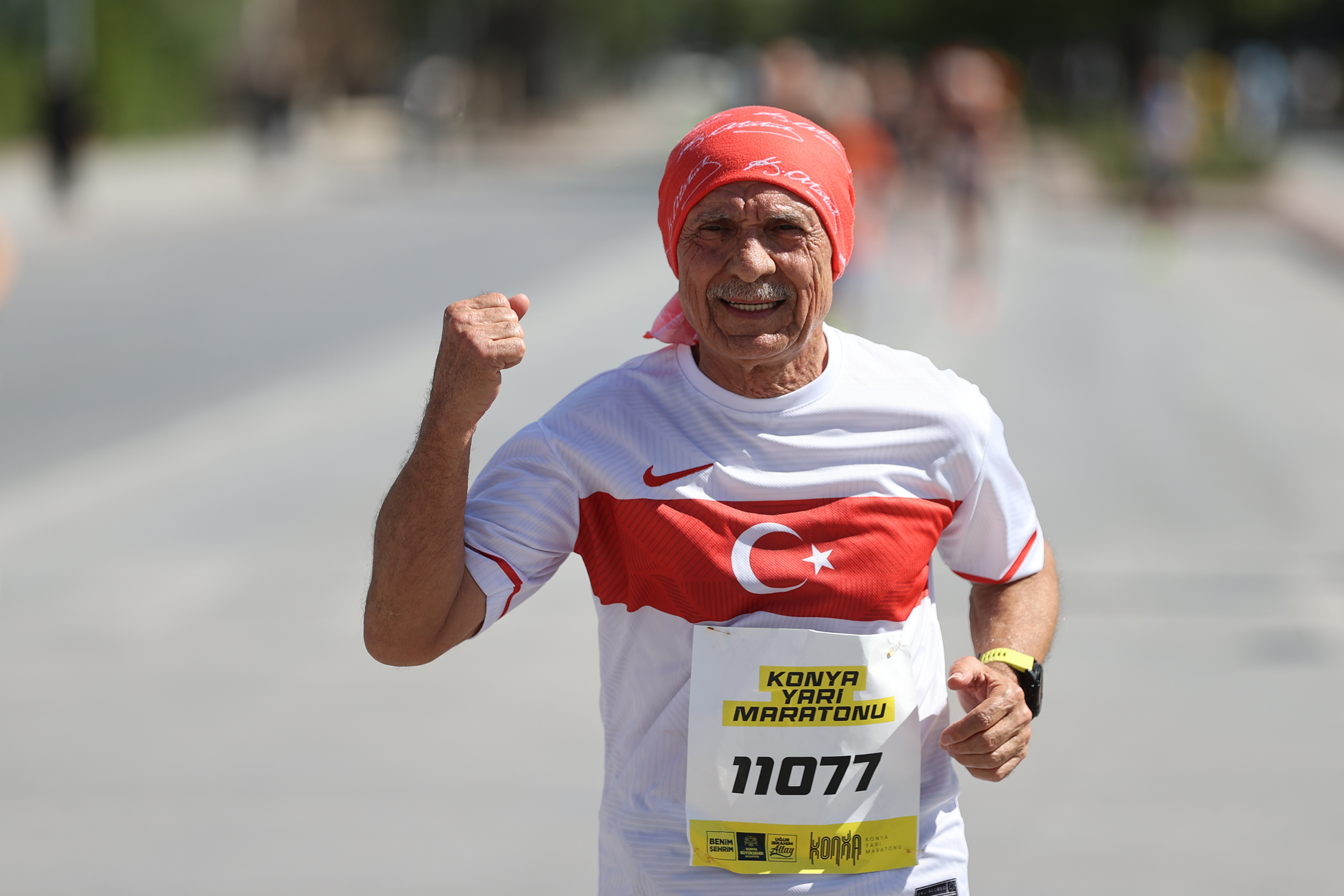 aa-20250518-37995817-37995811-4-uluslararasi-konya-yari-maratonu-kosuldu.jpg