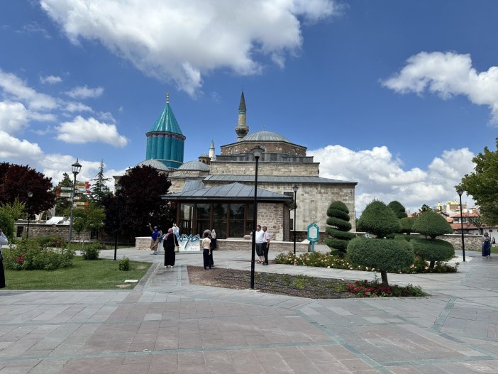 aa-20250604-38178212-38178210-mevlana-muzesi-yilin-ilk-dort-ayinda-917-bin-ziyaretci-agirladi.png