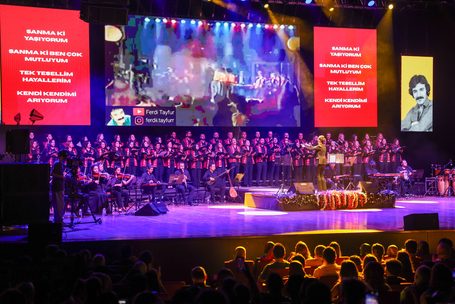 ferdi-tayfur-konseri-7.jpg