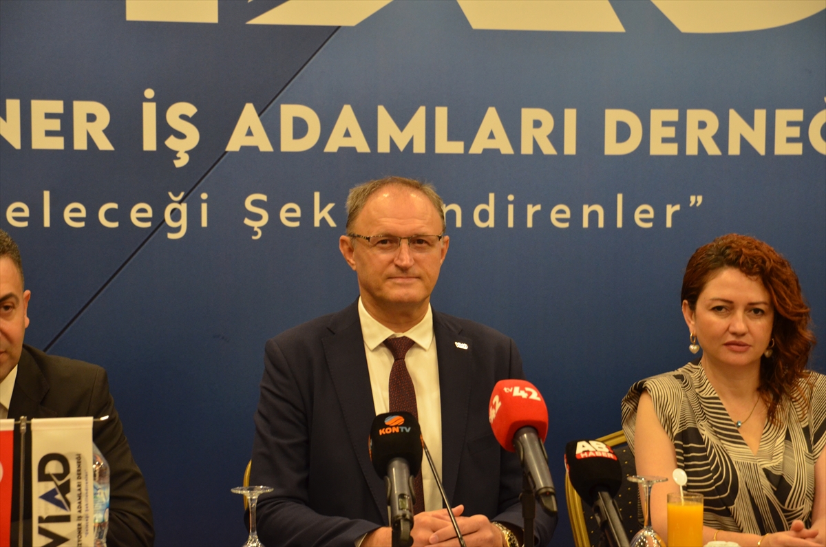 konyada-vizyoner-is-adamlari-dernegi-kuruldu-1.jpg