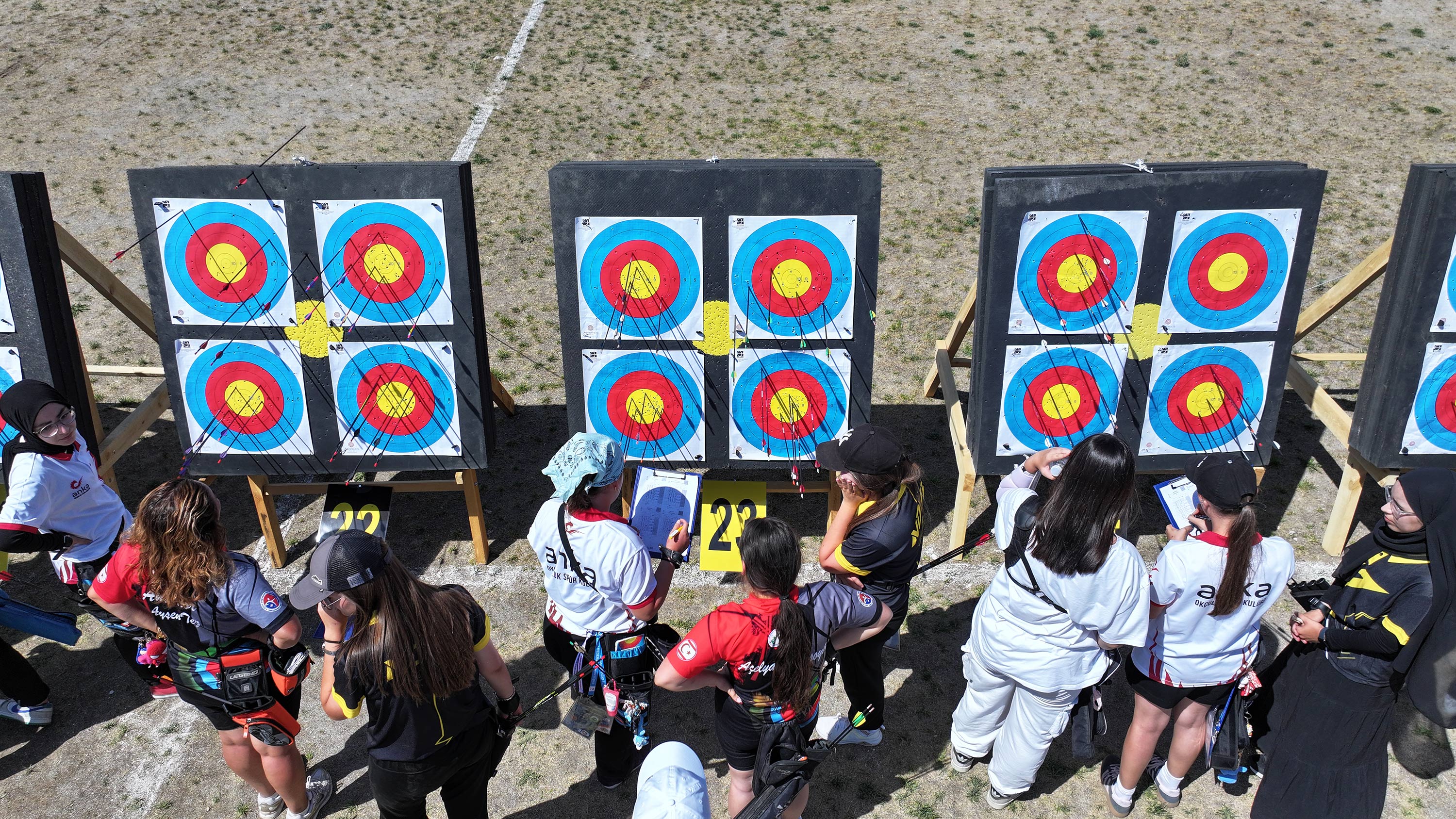 turkiyenin-dort-bir-yanindan-gelen-okcular-konyada-yaristi-2.jpg