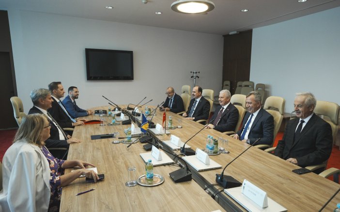 aa-20250926-39233304-39233300-bosna-hersek-temsilciler-meclisi-baskan-yardimcisi-zvizdic-konyadan-gelen-heyeti-kabul-etti.png