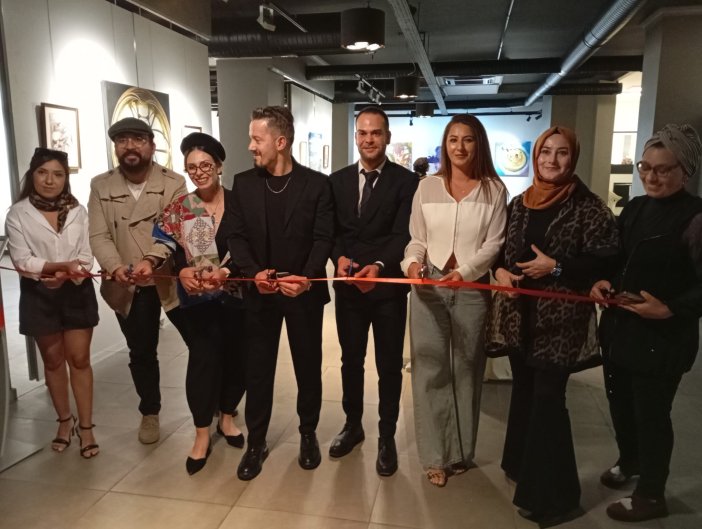 medas-sanat-galeriside-harmoni-2-sergisi-acildi-2.jpg