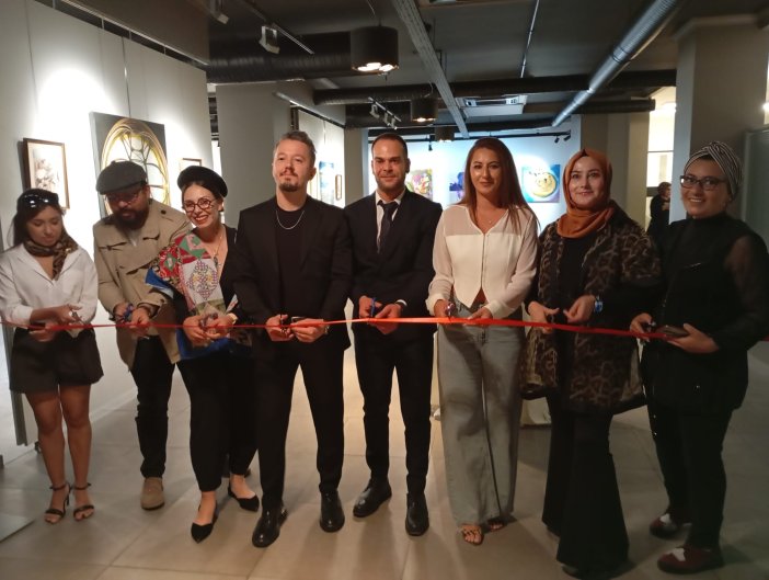 medas-sanat-galeriside-harmoni-2-sergisi-acildi-3.jpg