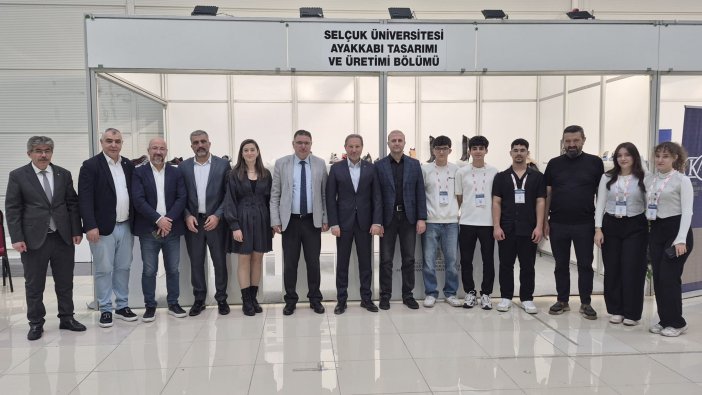 selcuk-universitesinin-ozgun-calismalarina-konya-ayakkabi-fuarinda-yogun-ilgi-3.jpg