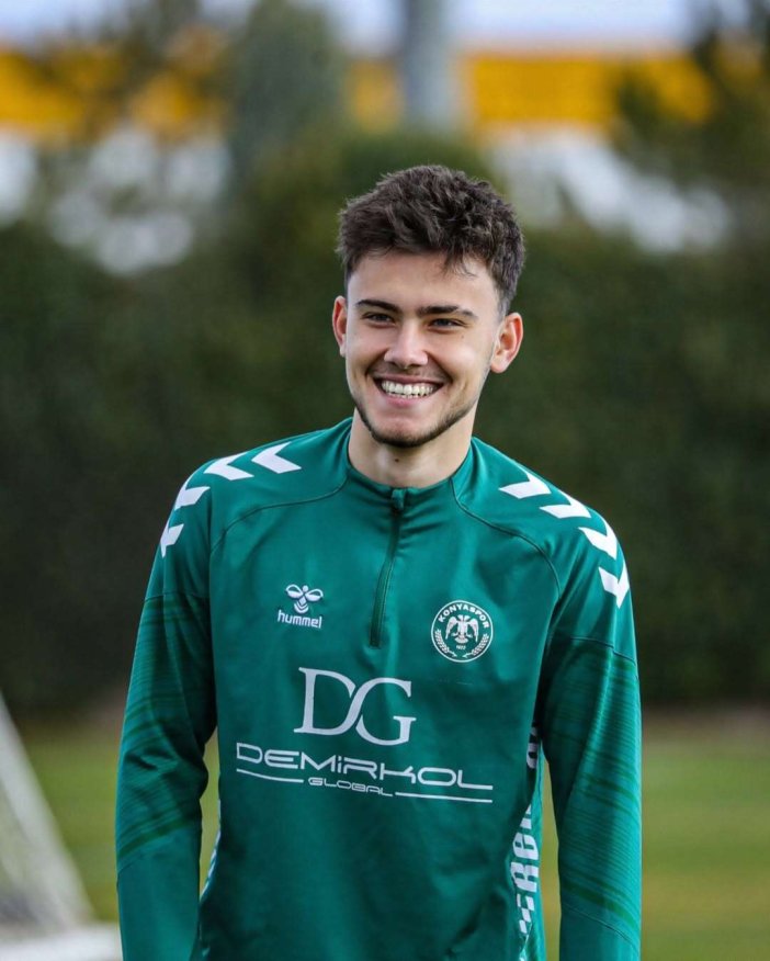 konyaspor-genc-futbolcusunu-kiralik-gonderdigini-acikladi.jpg