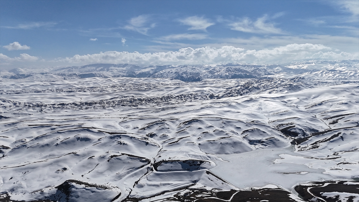 aa-20260318-40861105-40861103-karla-kapli-orta-toroslar-havadan-goruntulendi.jpg