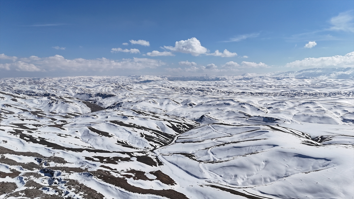 aa-20260318-40861105-40861104-karla-kapli-orta-toroslar-havadan-goruntulendi.jpg