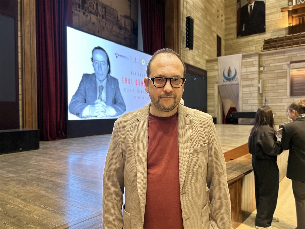 aa-20260412-41085144-41085141-ulugbeyler-erol-gungor-belgeseli-gala-gosteriminde-izleyiciyle-bulustu.jpg