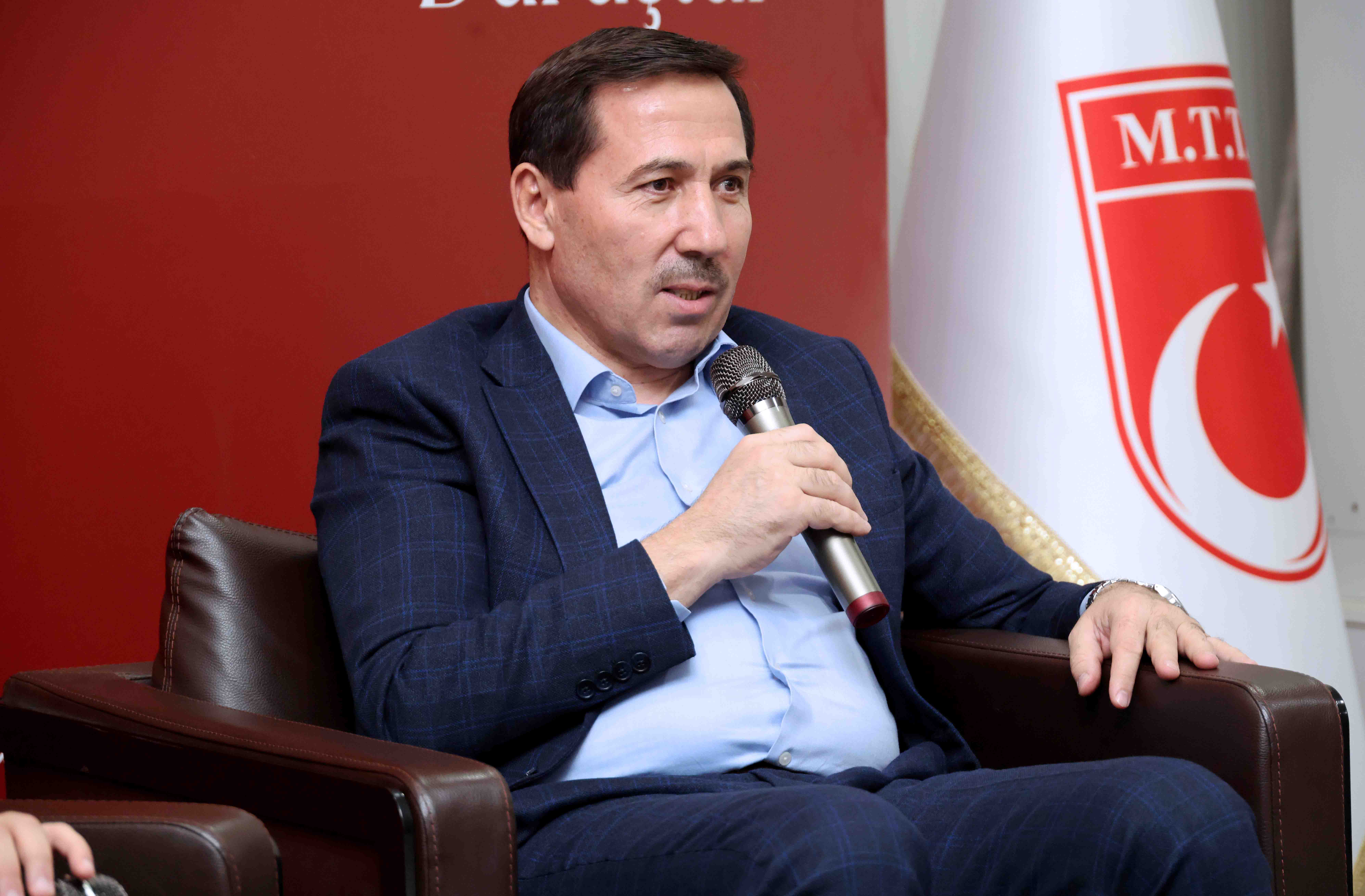 baskan-hasan-kilca-genclerle-bir-araya-geldi-4.jpg