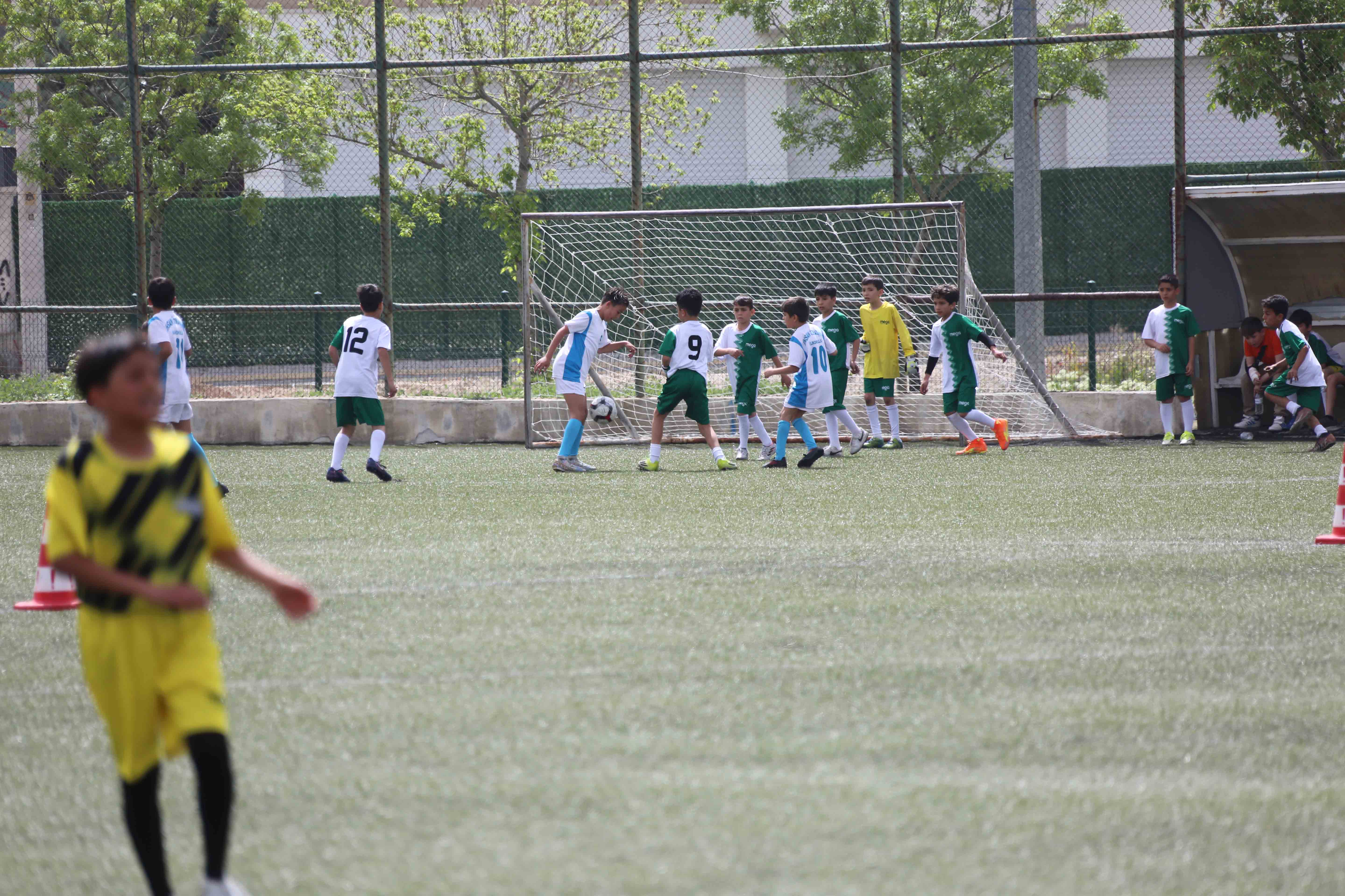 meramin-geleneksel-futbol-heyecani-basladi-2.jpg