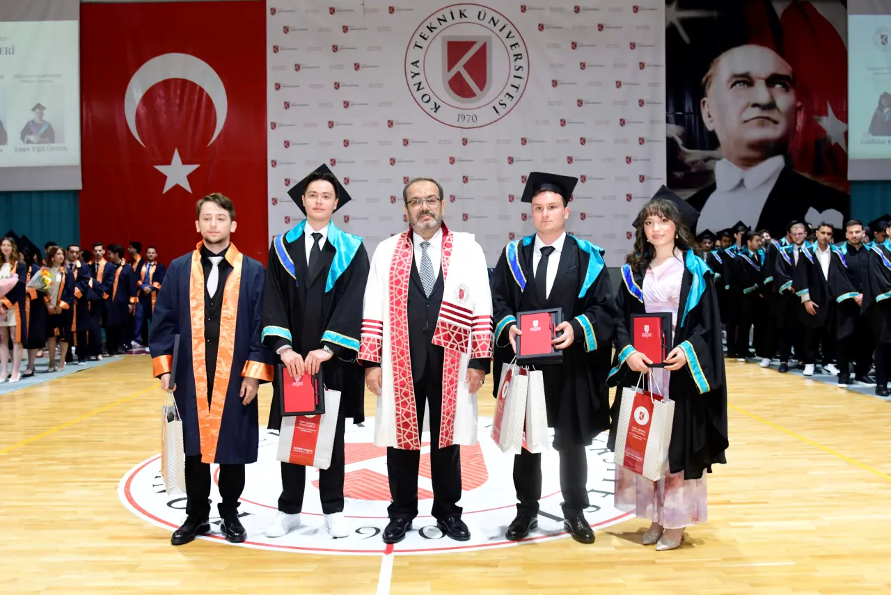 1778846187705-image.webp