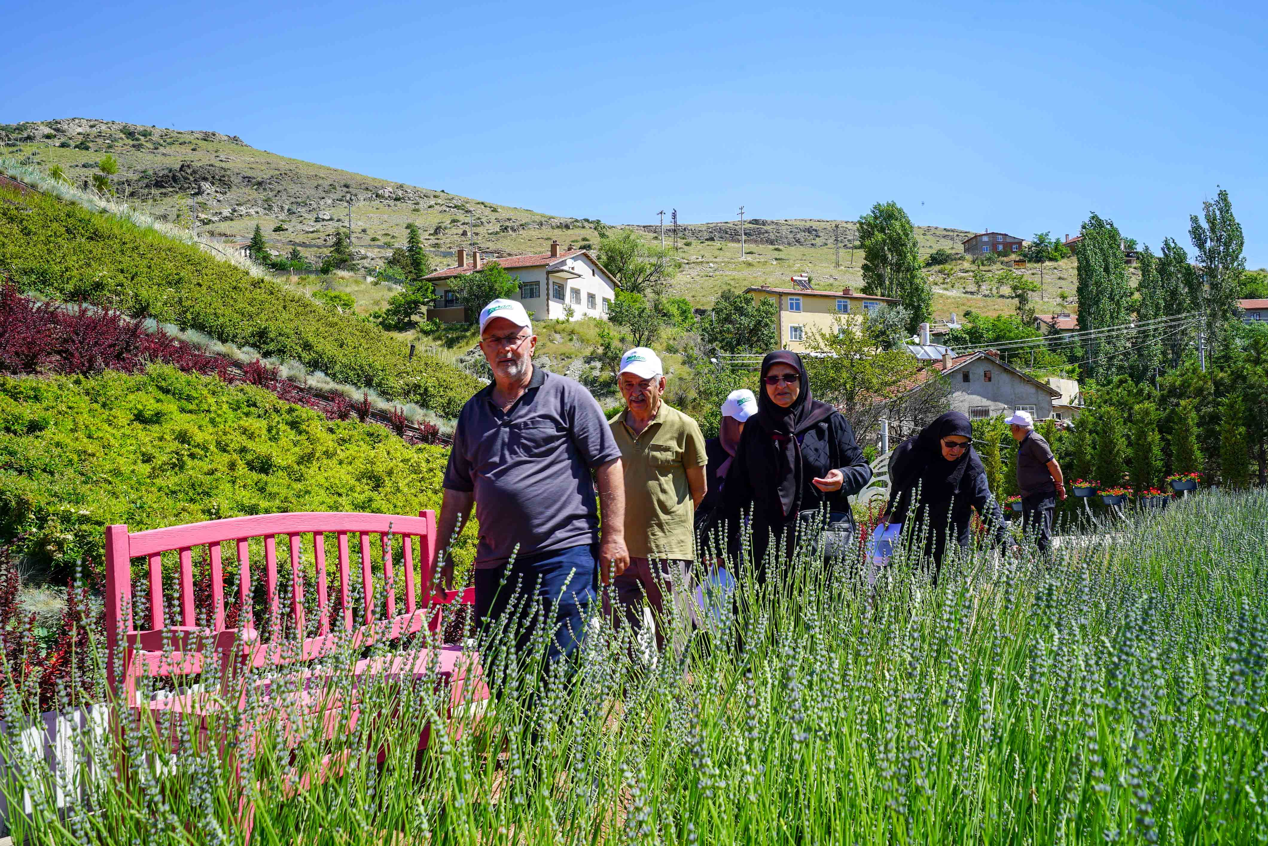 meramdan-60-yas-ustu-buyuklere-yaz-hediyesi-5.jpg