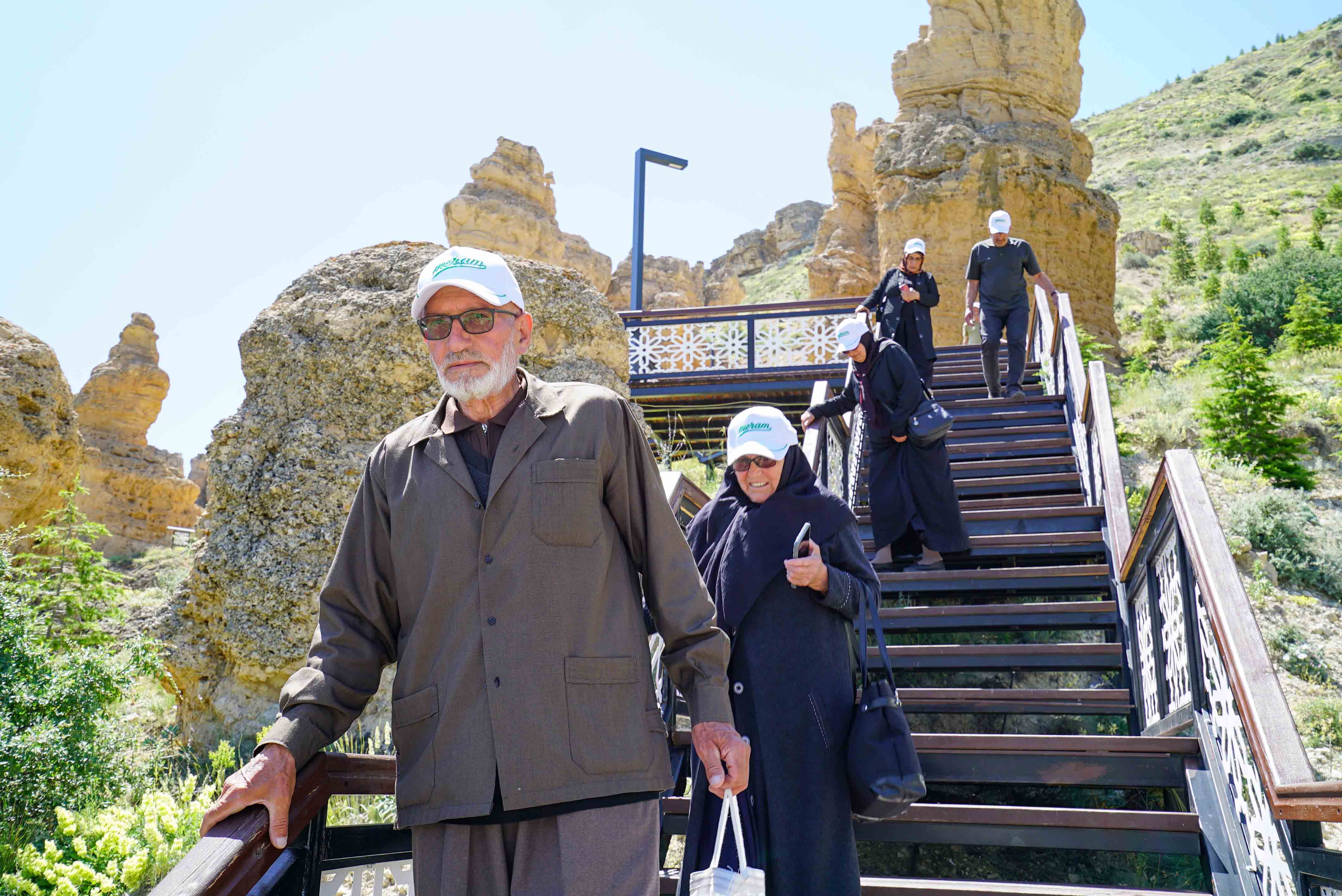 meramdan-60-yas-ustu-buyuklere-yaz-hediyesi-8.jpg