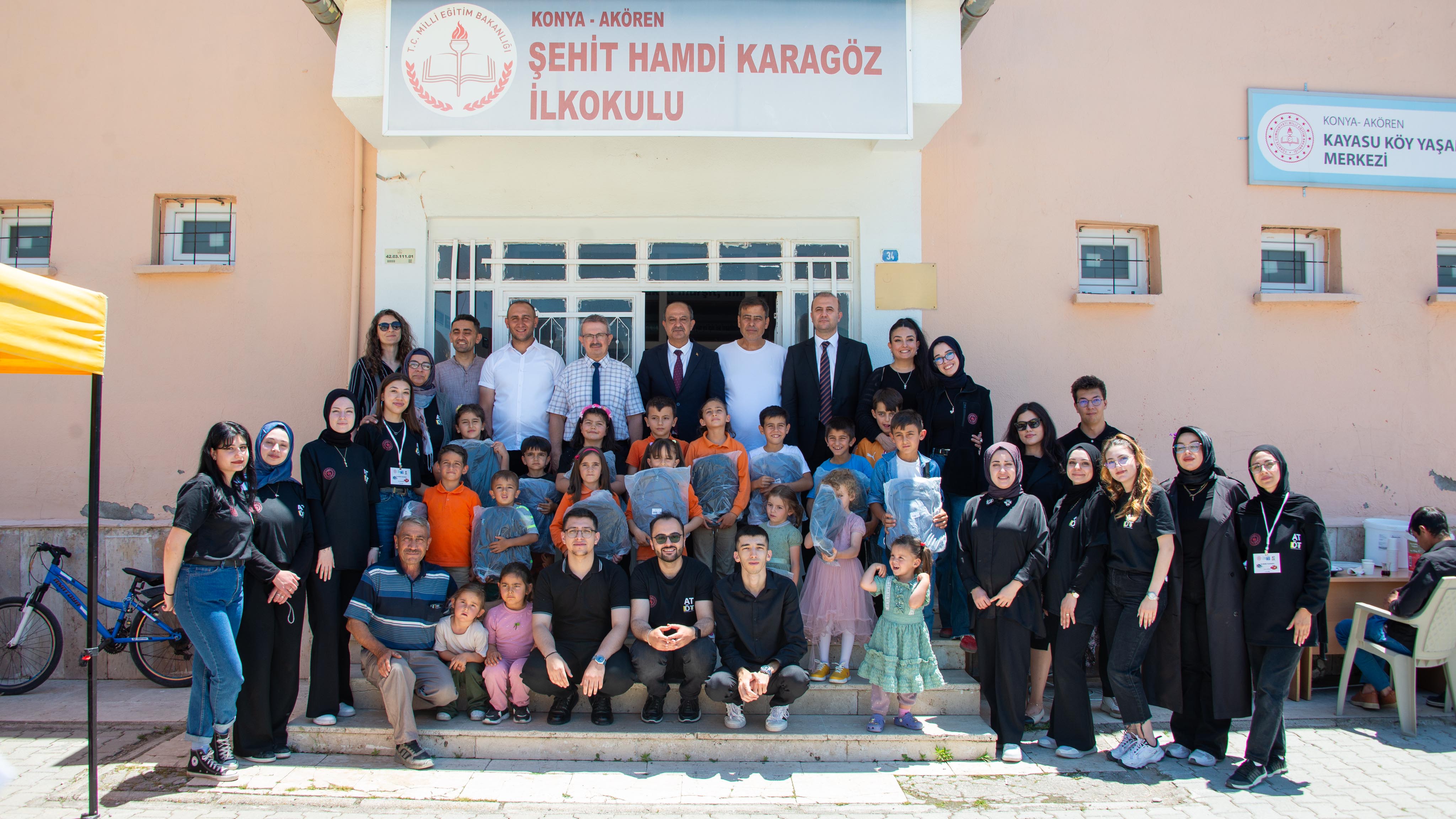 cocuklarin-tasarladigi-ayakkabilar-selcuk-universitesinde-uretildi-1-001.jpeg