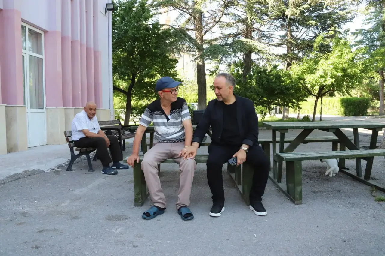 1782576139998-image.webp