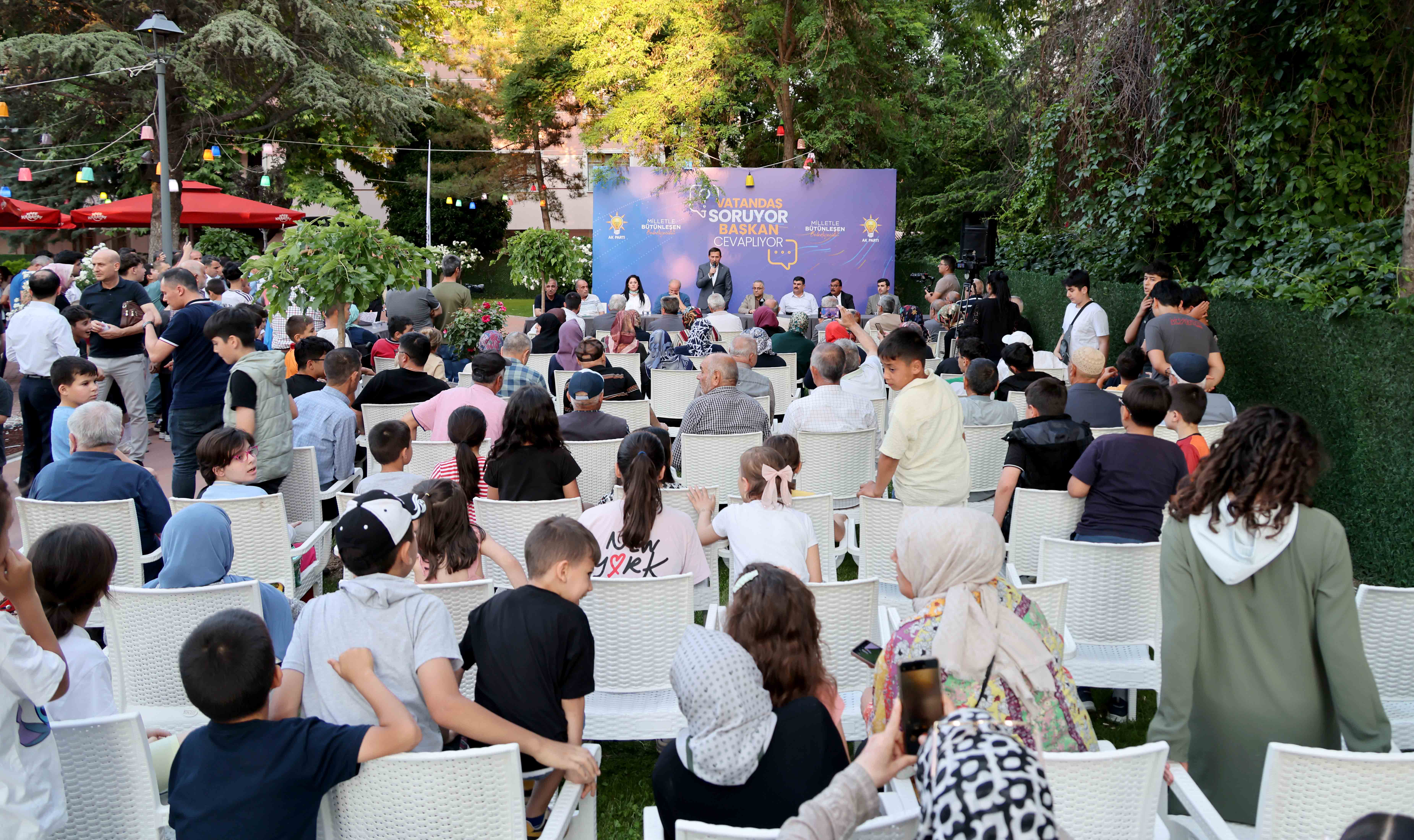 baskan-kilca-vatandas-soruyor-baskan-cevapliyor-programinda-vatandaslarla-bir-araya-geldi-6.jpg